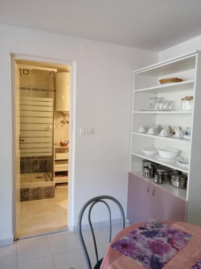 Studio Apartments Kuljis Вис Экстерьер фото