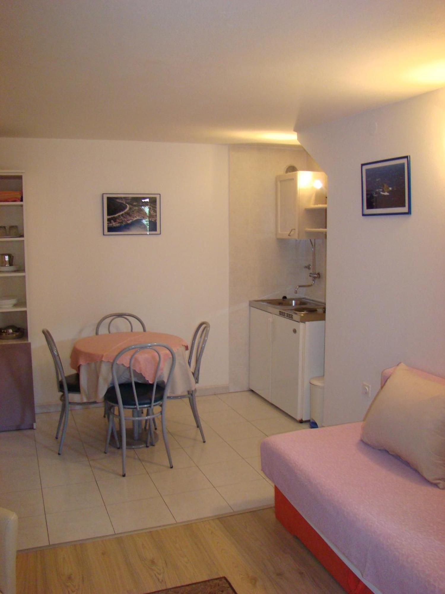 Studio Apartments Kuljis Вис Экстерьер фото